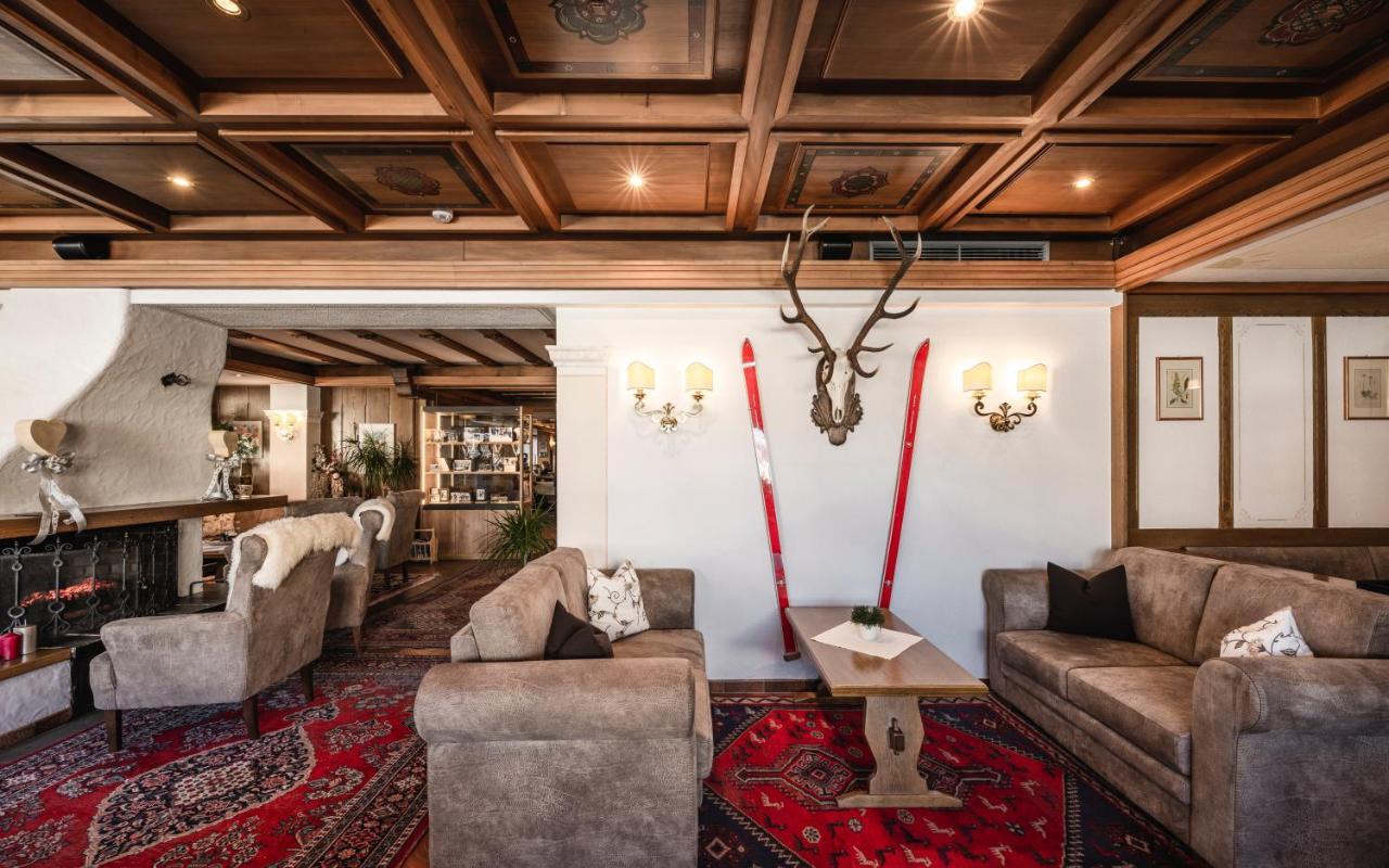 Hotel Ladinia La Villa  Extérieur photo